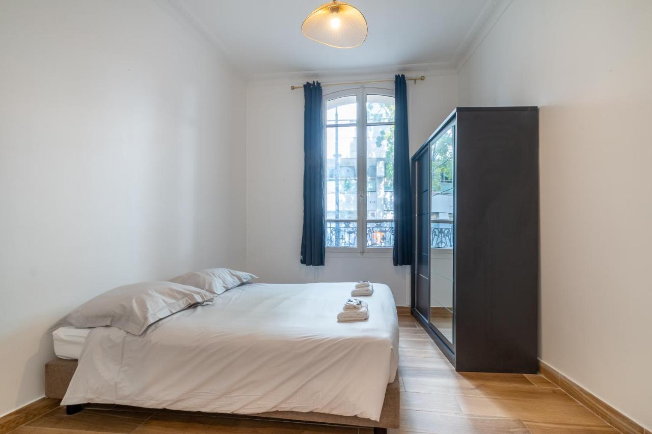 Appartement Metro Alexandre Dumas ปารีส ภายนอก รูปภาพ