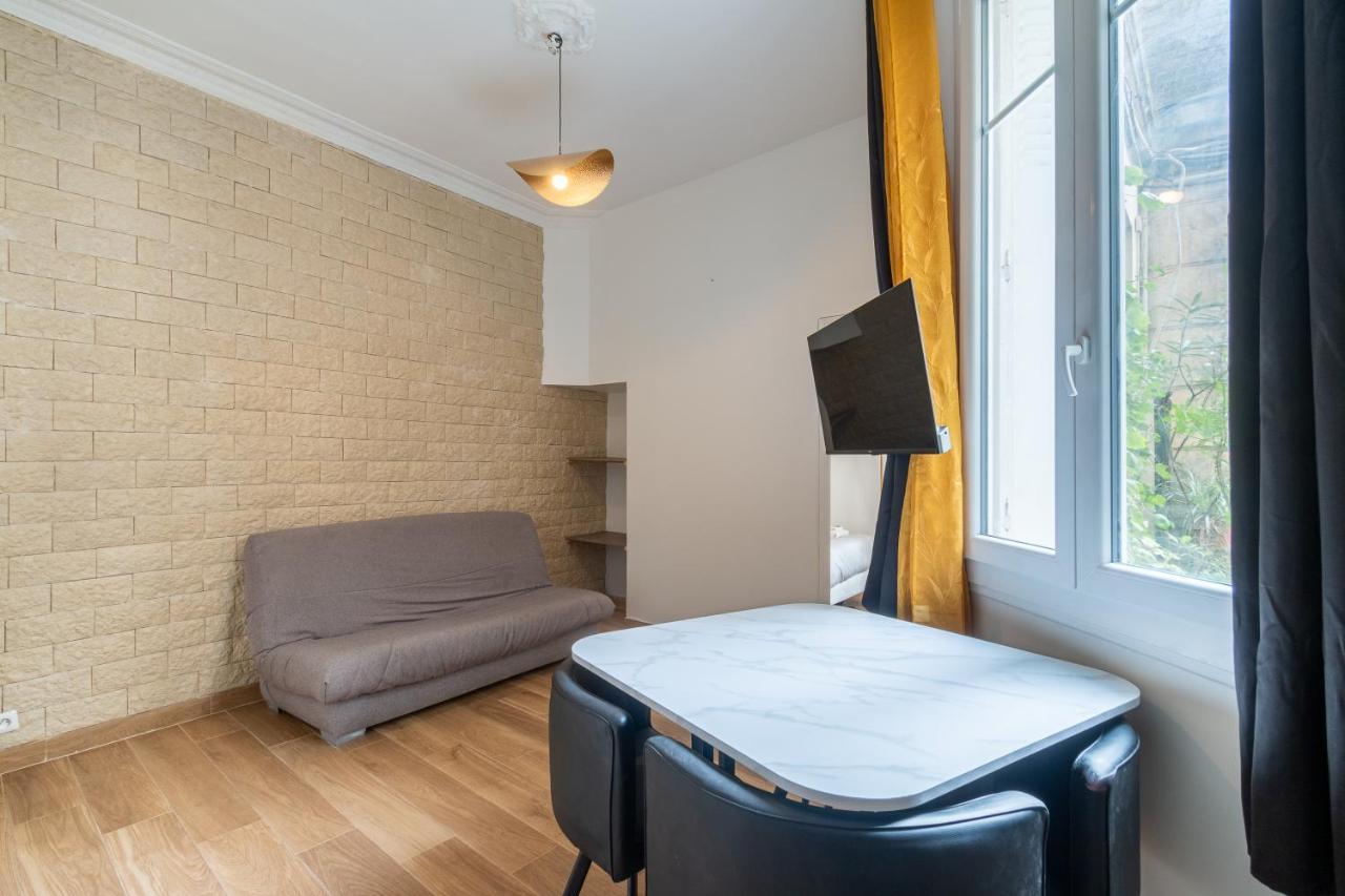 Appartement Metro Alexandre Dumas ปารีส ภายนอก รูปภาพ