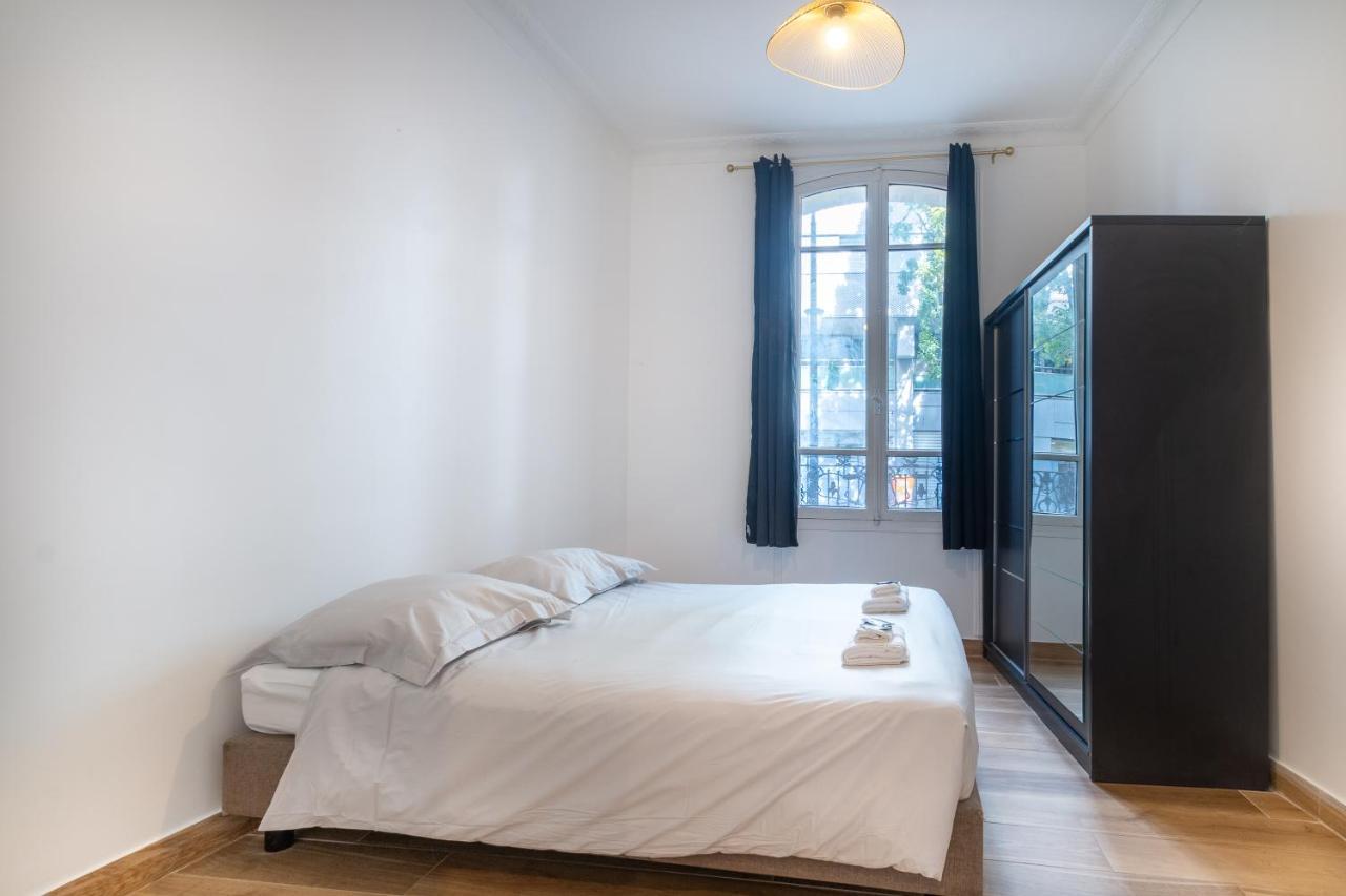 Appartement Metro Alexandre Dumas ปารีส ภายนอก รูปภาพ
